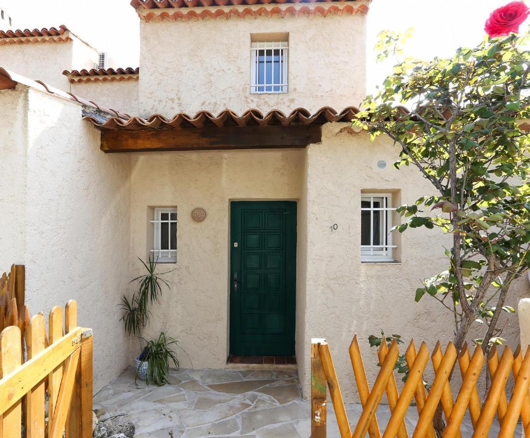 Charmante maison rénovée à Antibes, Jardin, Accès Piscine, Parking Exterior foto